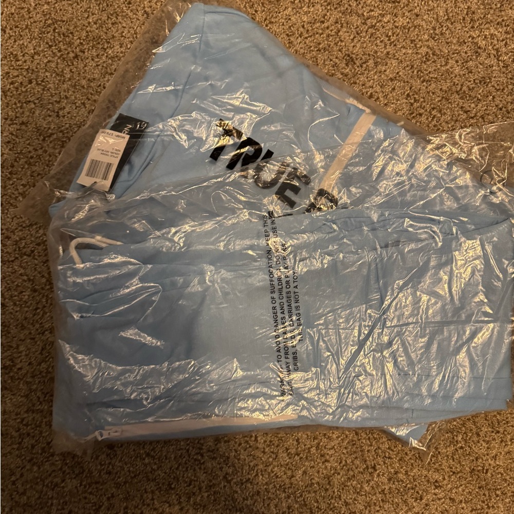 True Born Dry-fit sweatsuit men’s Large